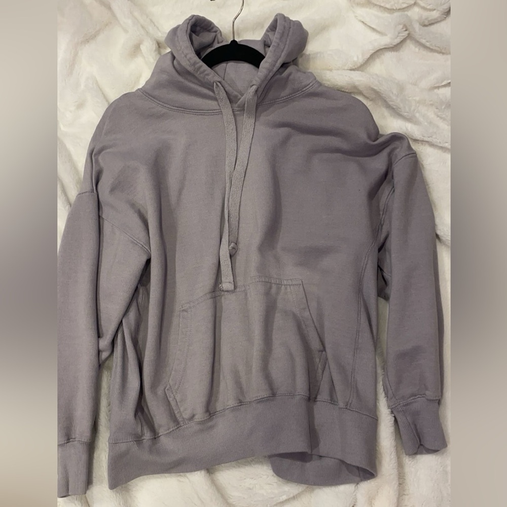 gray hoodie